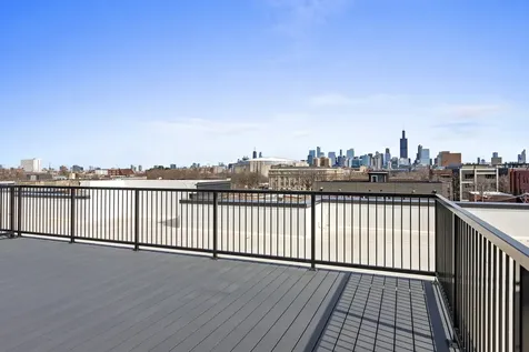 204 South Leavitt Street Chicago IL 60612