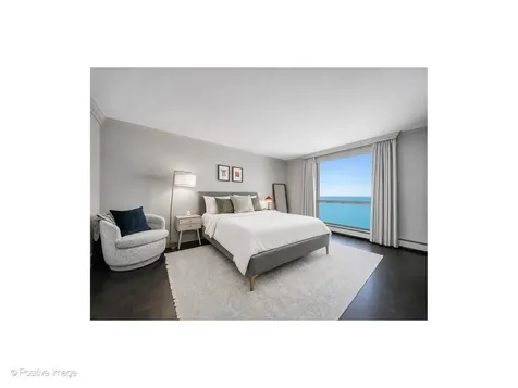 1310 North Ritchie Court Chicago IL 60610
