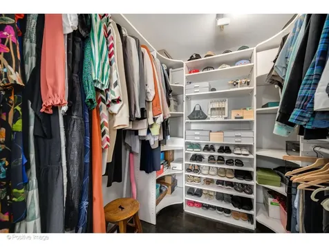 1310 North Ritchie Court Chicago IL 60610
