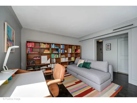 1310 North Ritchie Court Chicago IL 60610