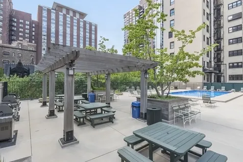 1310 North Ritchie Court Chicago IL 60610