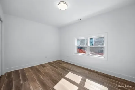 18172 West Twin Lakes Boulevard Grayslake IL 60030
