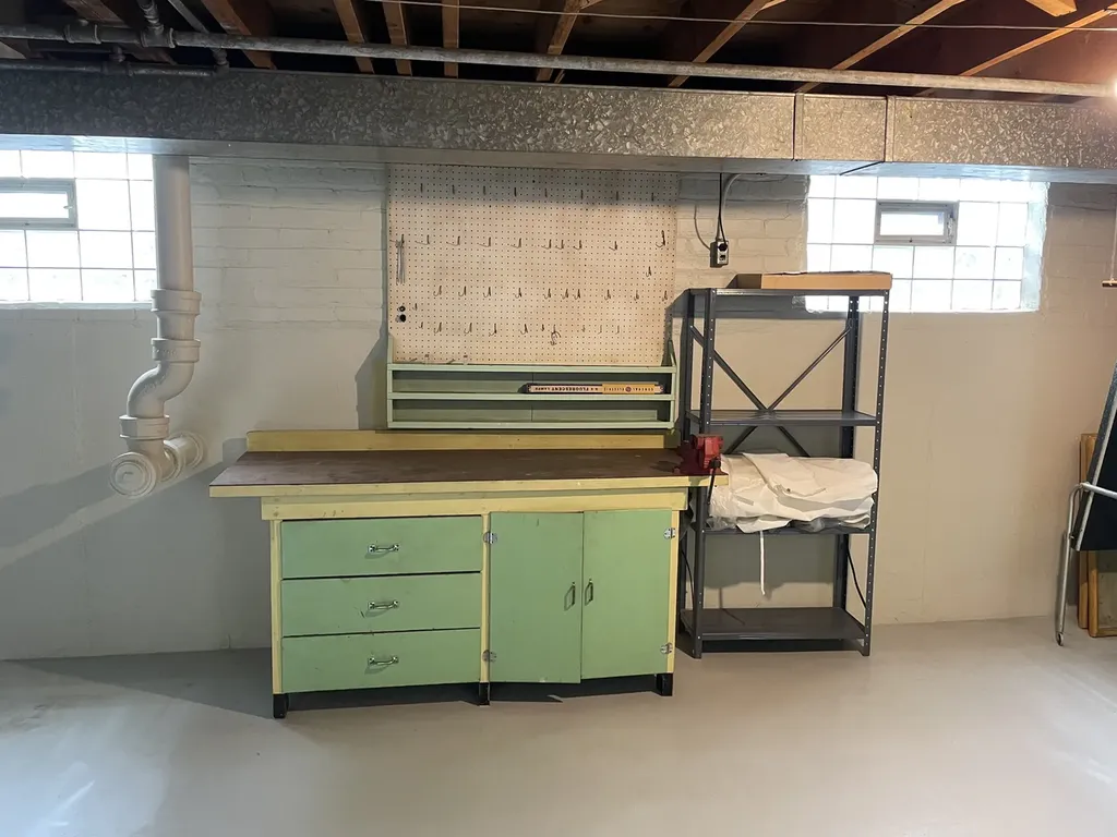 4618 West 87th Street Chicago IL 60652