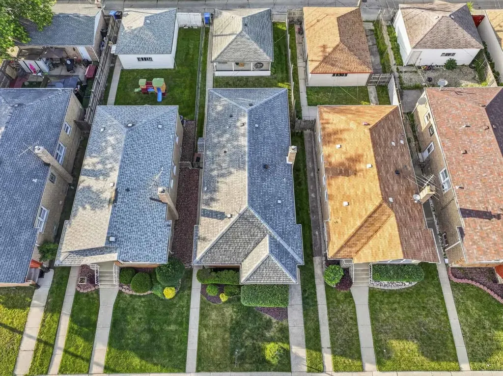 4618 West 87th Street Chicago IL 60652