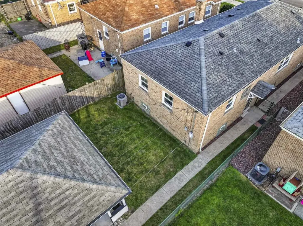 4618 West 87th Street Chicago IL 60652