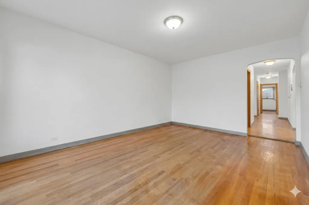 4618 West 87th Street Chicago IL 60652