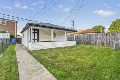 4618 West 87th Street Chicago IL 60652