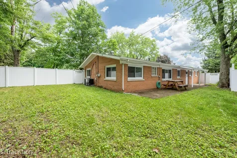 34 Scarsdale Road Montgomery IL 60538