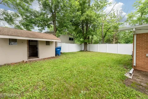 34 Scarsdale Road Montgomery IL 60538