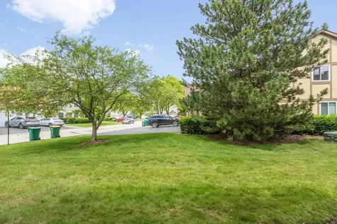 235 Blossom Court Buffalo Grove IL 60089