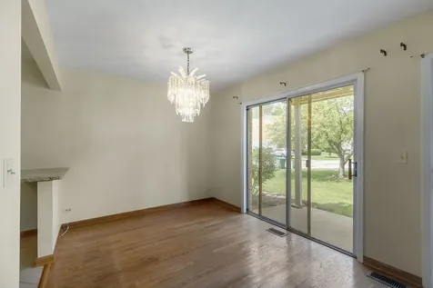 235 Blossom Court Buffalo Grove IL 60089