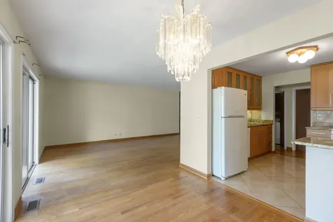 235 Blossom Court Buffalo Grove IL 60089