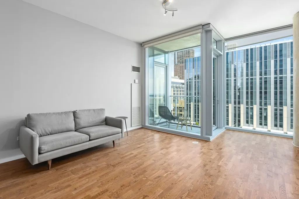 600 North Fairbanks Court Chicago IL 60611