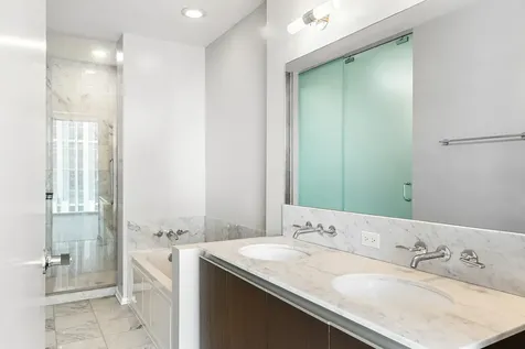 600 North Fairbanks Court Chicago IL 60611