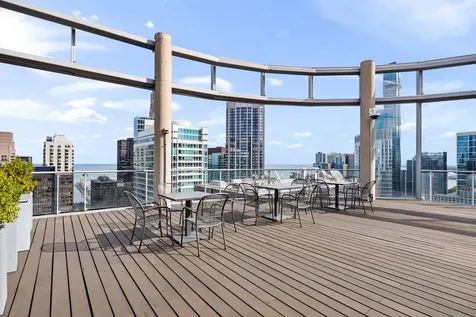 600 North Fairbanks Court Chicago IL 60611