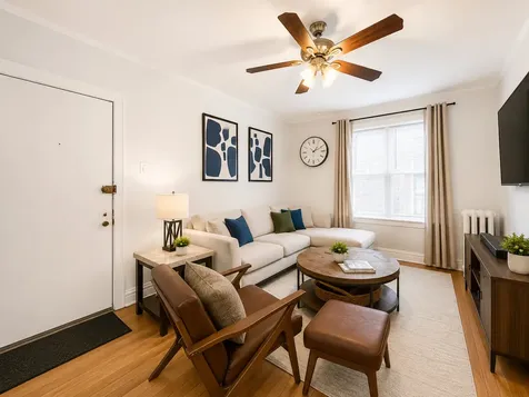 652 West Oakdale Avenue Chicago IL 60657