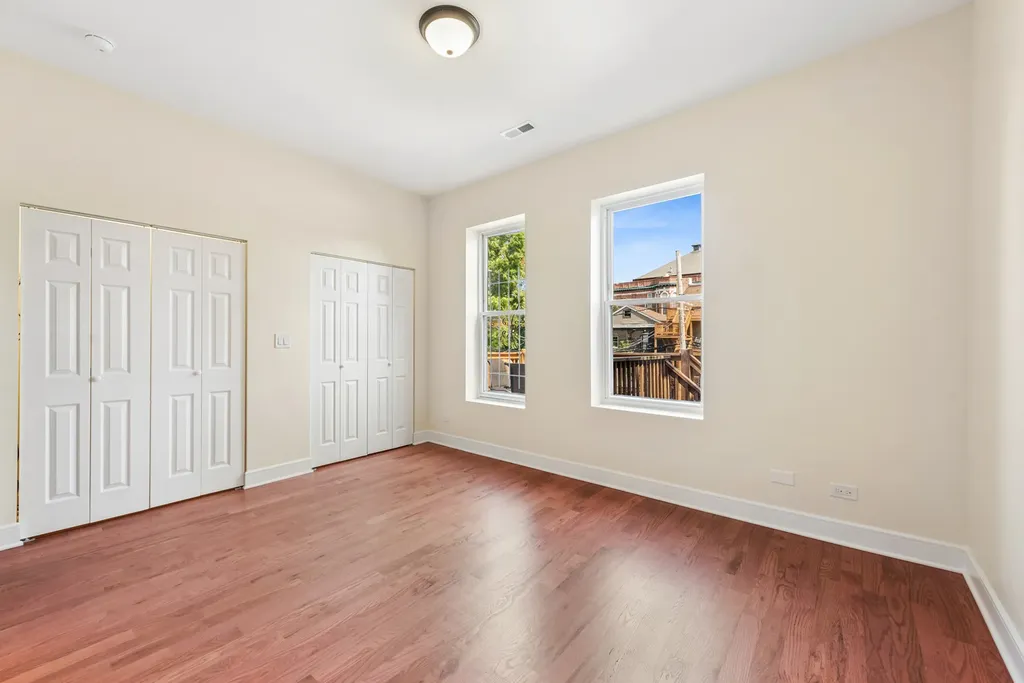 2610 West Evergreen Avenue Chicago IL 60622