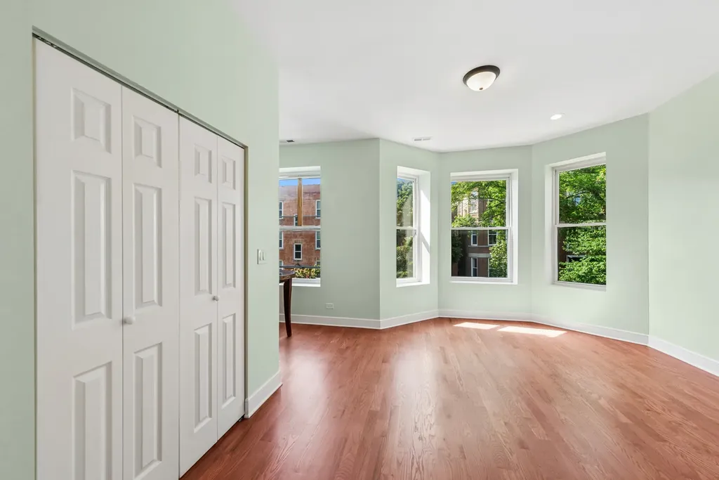 2610 West Evergreen Avenue Chicago IL 60622