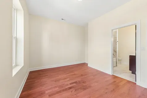2610 West Evergreen Avenue Chicago IL 60622