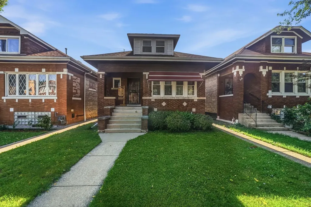 1641 Ridgeland Avenue Berwyn IL 60402