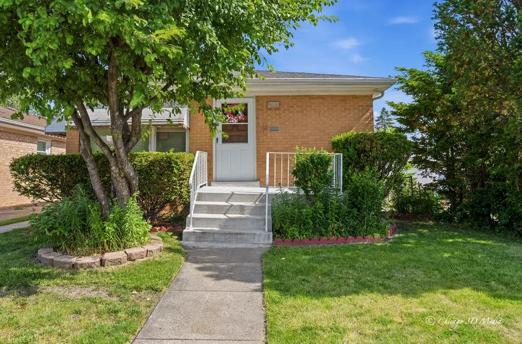 6244 West Foster Avenue Chicago IL 60630
