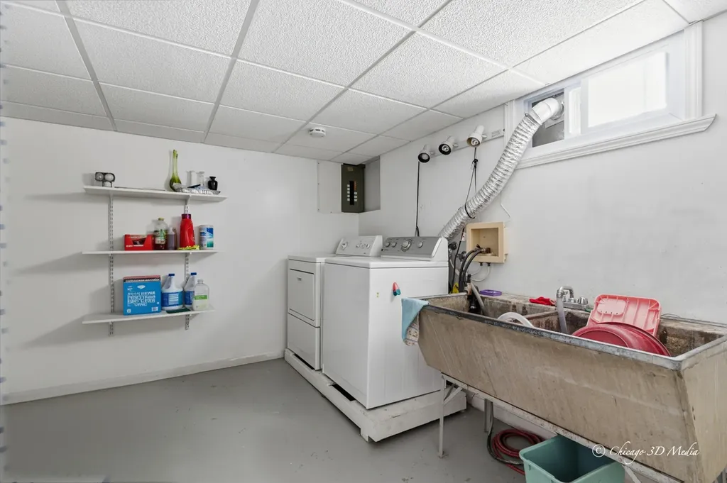 6244 West Foster Avenue Chicago IL 60630