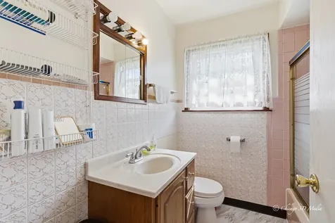 6244 West Foster Avenue Chicago IL 60630