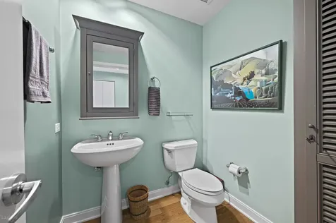 130 North Garland Court Chicago IL 60602