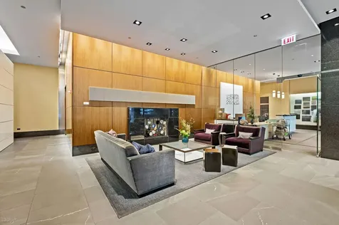 130 North Garland Court Chicago IL 60602