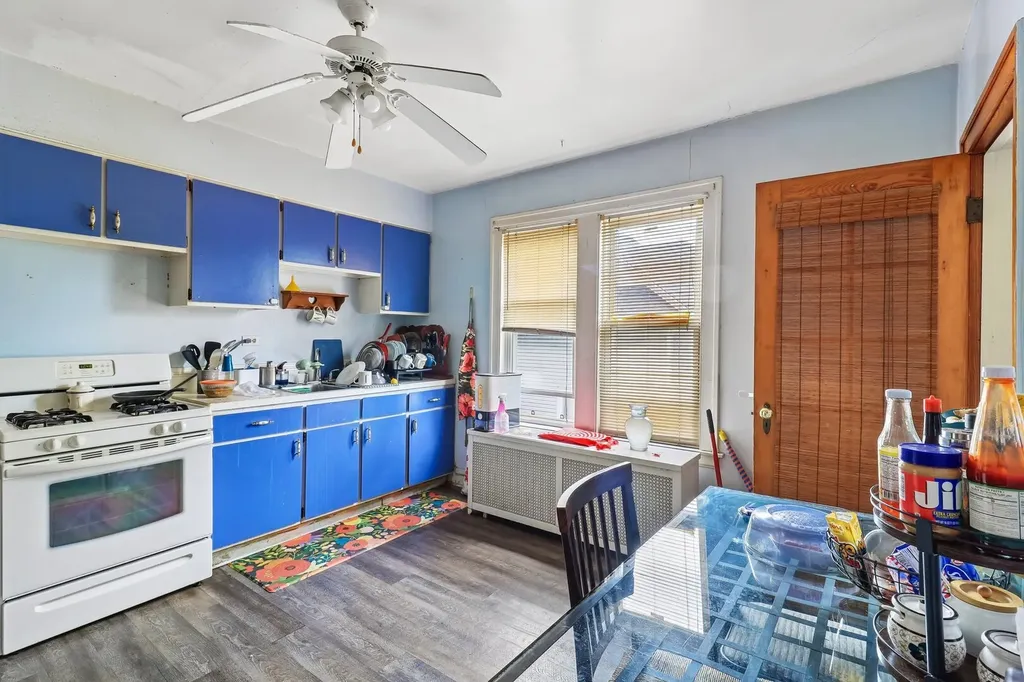 4446 North Lowell Avenue Chicago IL 60630