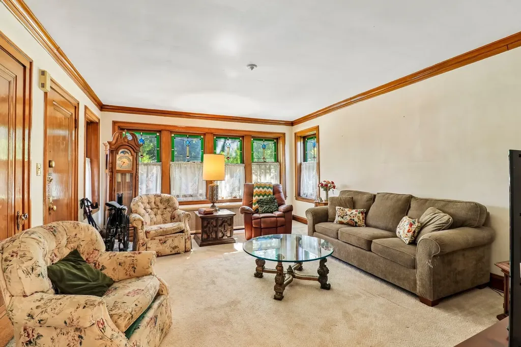 4446 North Lowell Avenue Chicago IL 60630