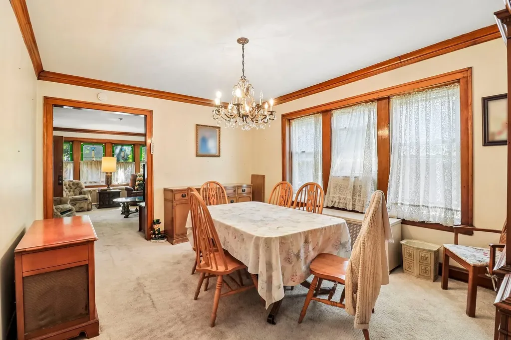 4446 North Lowell Avenue Chicago IL 60630