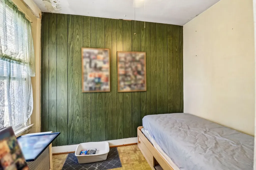 4446 North Lowell Avenue Chicago IL 60630