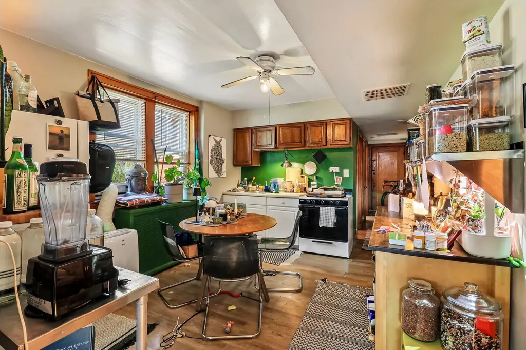 4446 North Lowell Avenue Chicago IL 60630