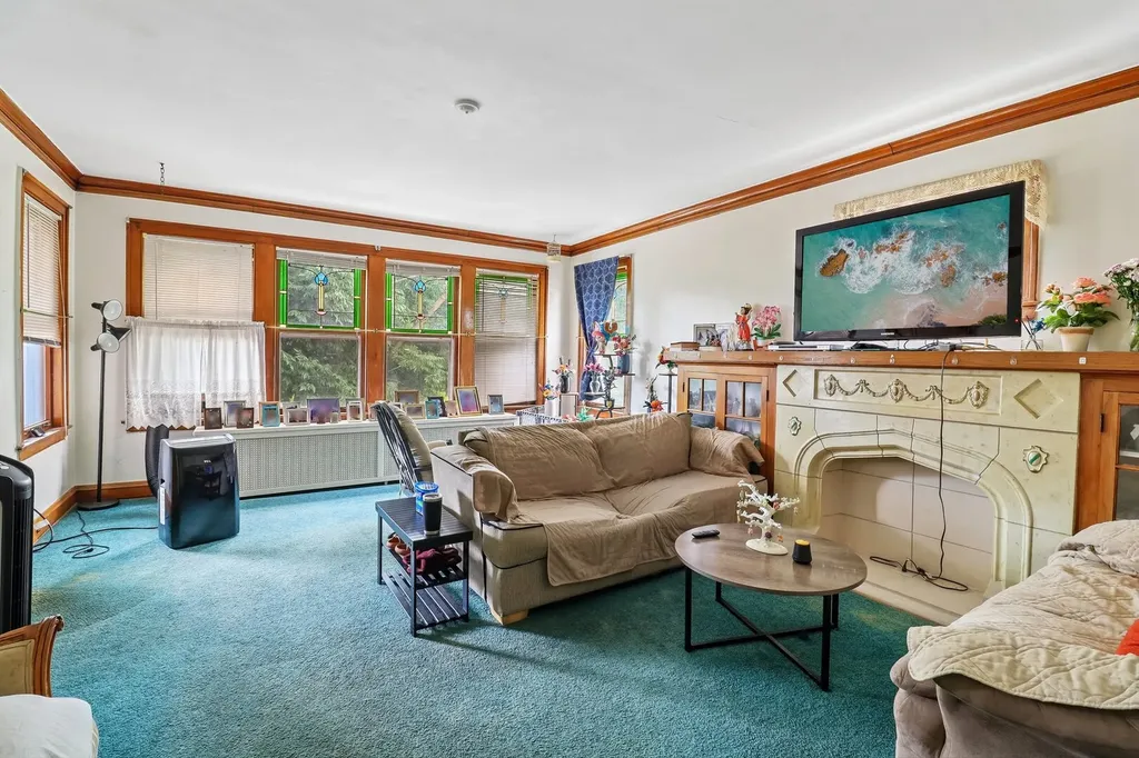 4446 North Lowell Avenue Chicago IL 60630