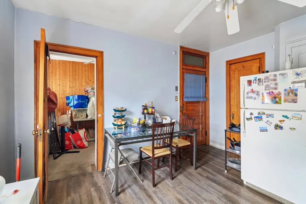 4446 North Lowell Avenue Chicago IL 60630