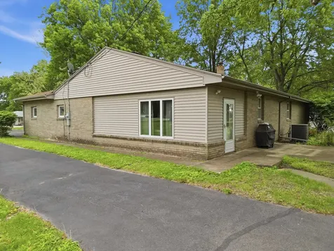 612 West Humphrey Rock Falls IL 61071