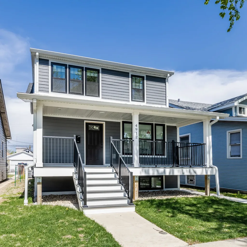 4912 West Wrightwood Avenue Chicago IL 60639