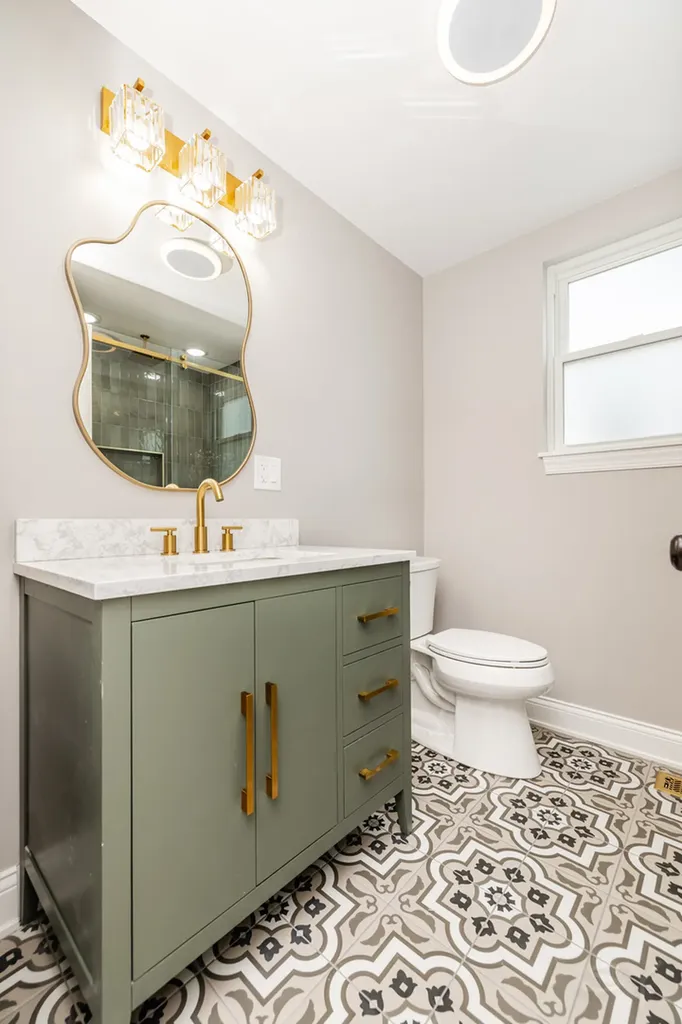 4912 West Wrightwood Avenue Chicago IL 60639