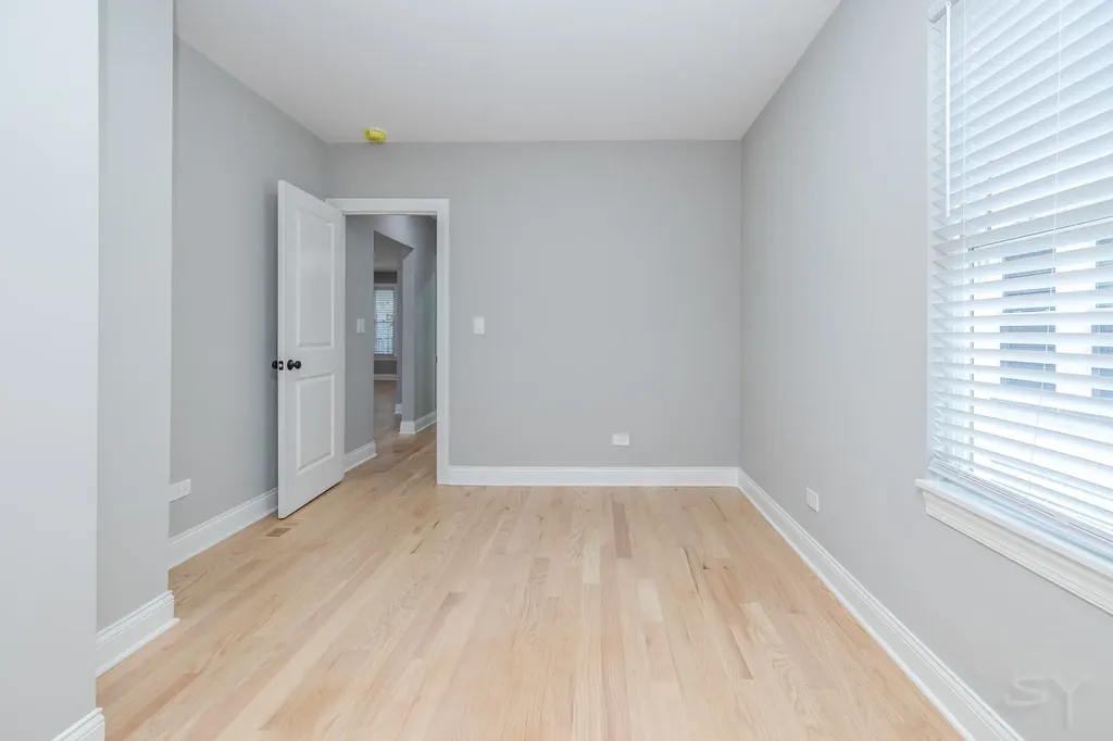 4912 West Wrightwood Avenue Chicago IL 60639