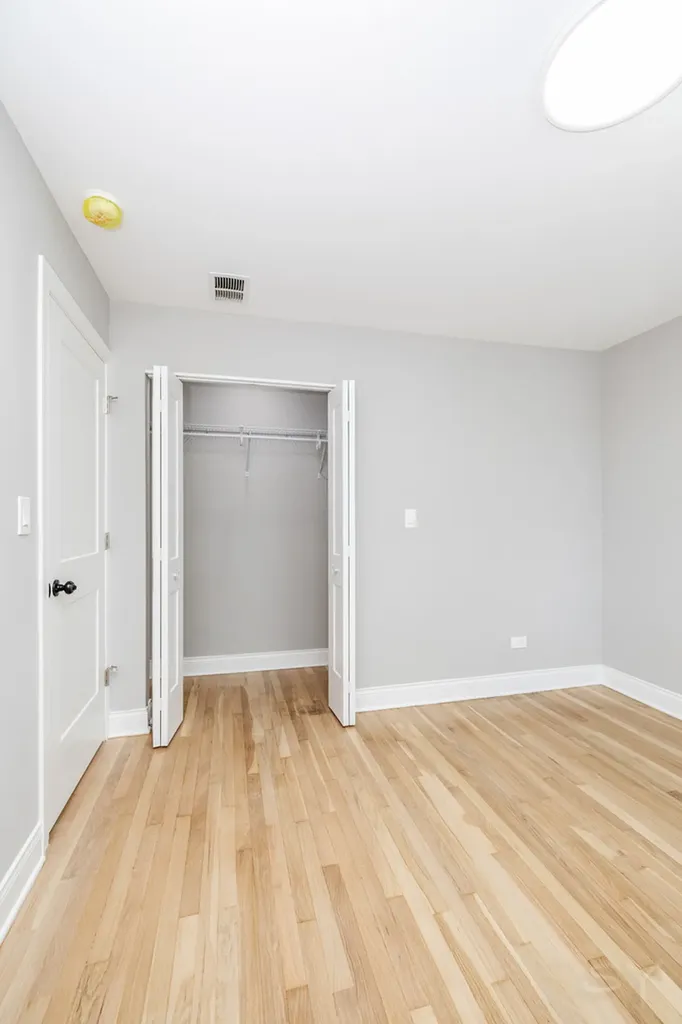 4912 West Wrightwood Avenue Chicago IL 60639