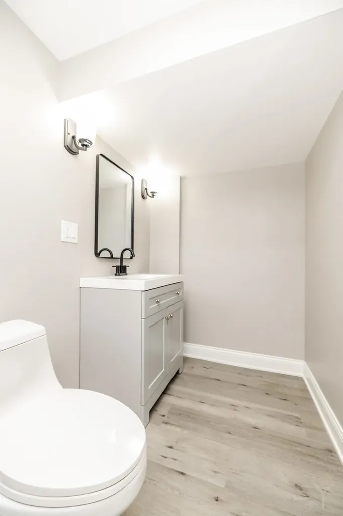 4912 West Wrightwood Avenue Chicago IL 60639