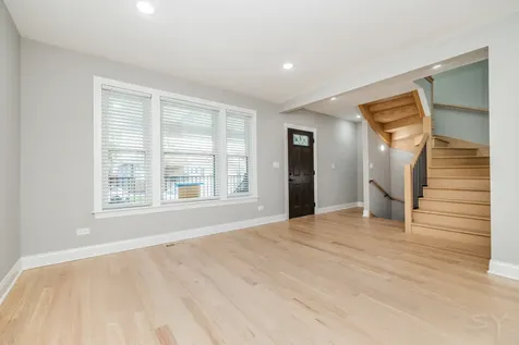 4912 West Wrightwood Avenue Chicago IL 60639