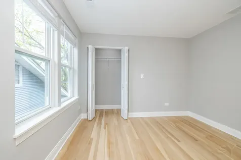 4912 West Wrightwood Avenue Chicago IL 60639