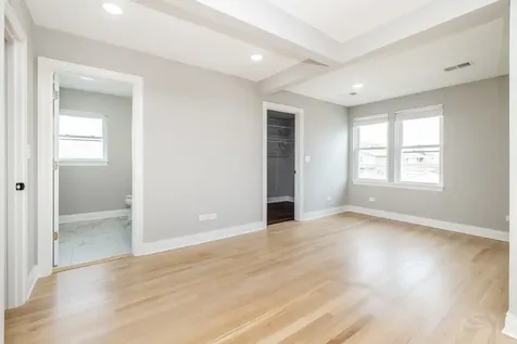 4912 West Wrightwood Avenue Chicago IL 60639