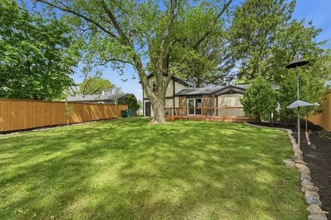 231 Saint Marys Parkway Buffalo Grove IL 60089