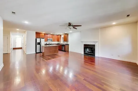 6835 South Cornell Avenue Chicago IL 60649