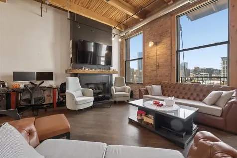 616 West Fulton Street Chicago IL 60661