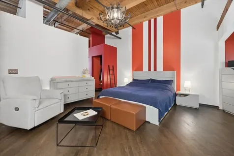 616 West Fulton Street Chicago IL 60661