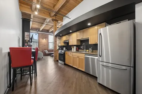 616 West Fulton Street Chicago IL 60661